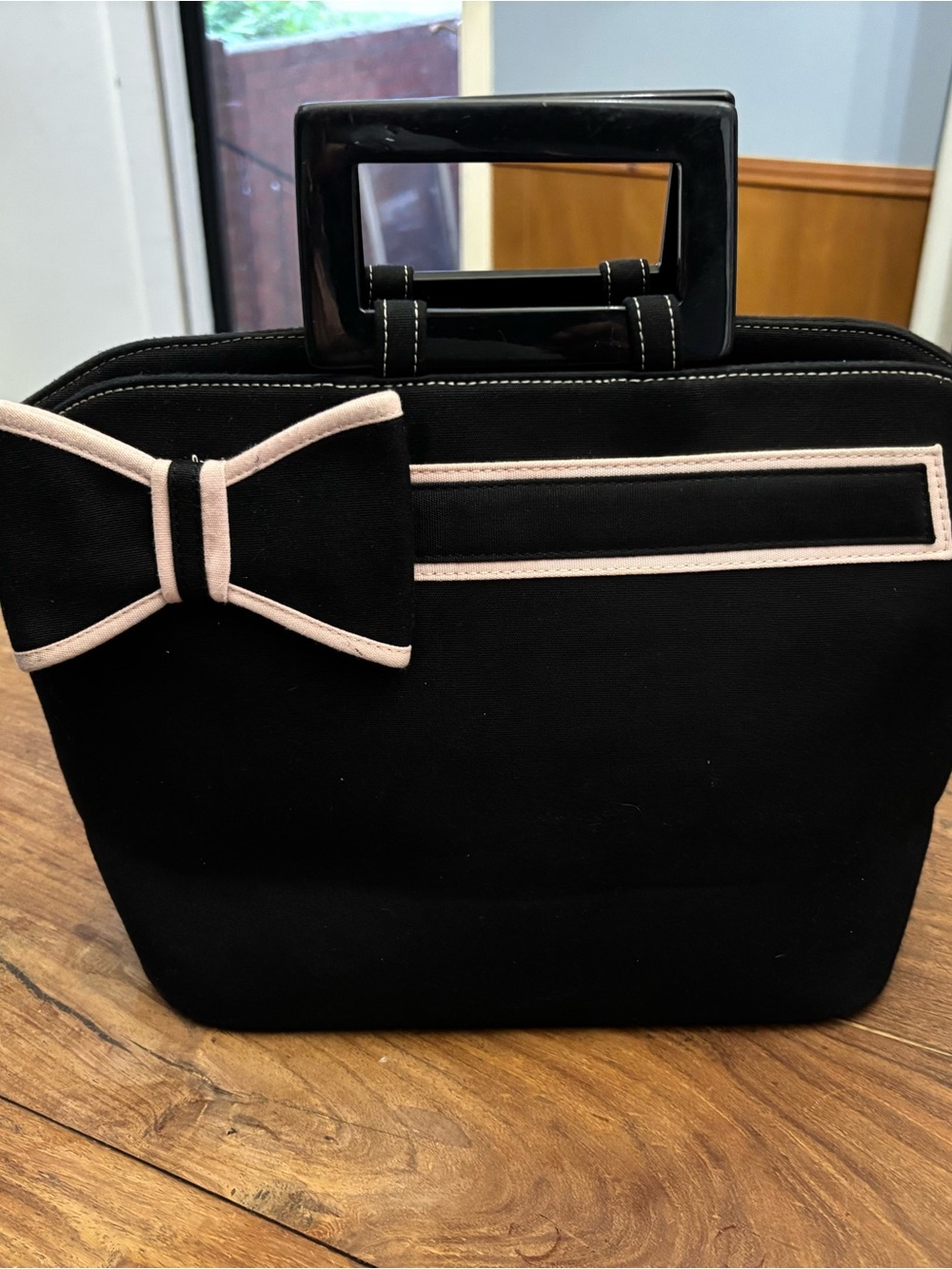 Vintage Black Bow Accent Tote Bag with Pale Pink Trim - Picture 3 of 5